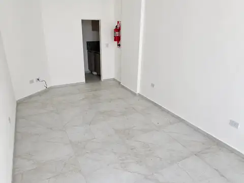 Local en alquiler: Coronel Ramón Lorenzo Falcón 6600, Liniers