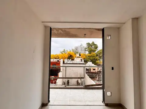 Departamento en venta: Avenida Rivadavia 8800, Parque Avellaneda