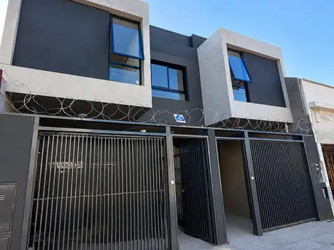 Casa en venta: S Garcia Grande De Zequeira 6800, Mataderos